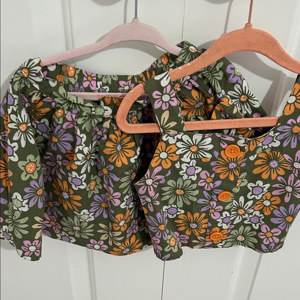 Peanuts Green and Orange Floral Fabric